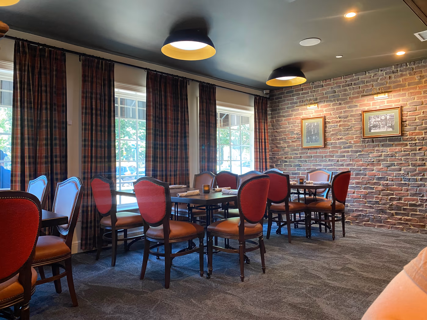 Maeve's Tavern photo 4