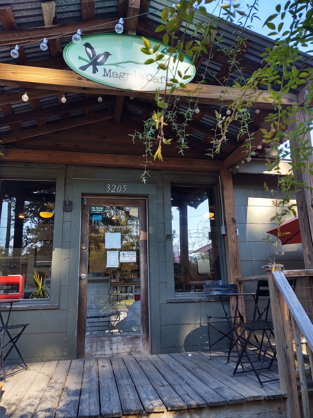 Magpie Cafe photo 2