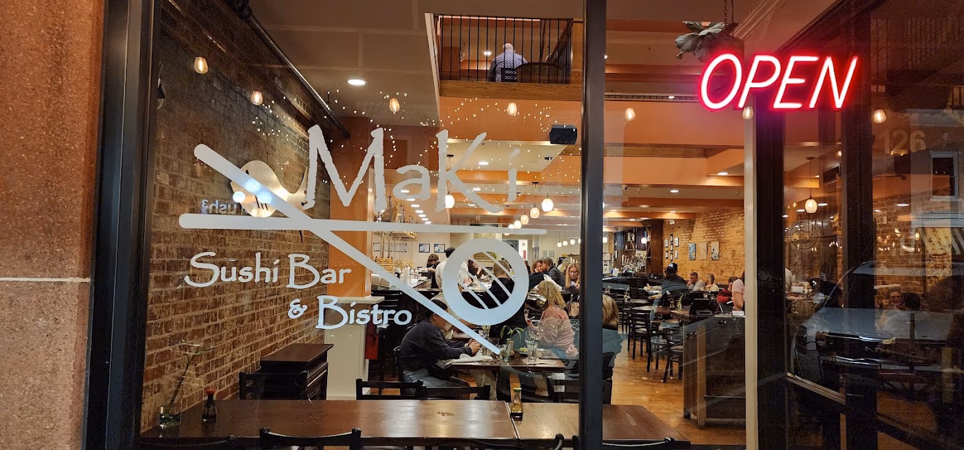 Maki Sushi Bar & Bistro photo 2
