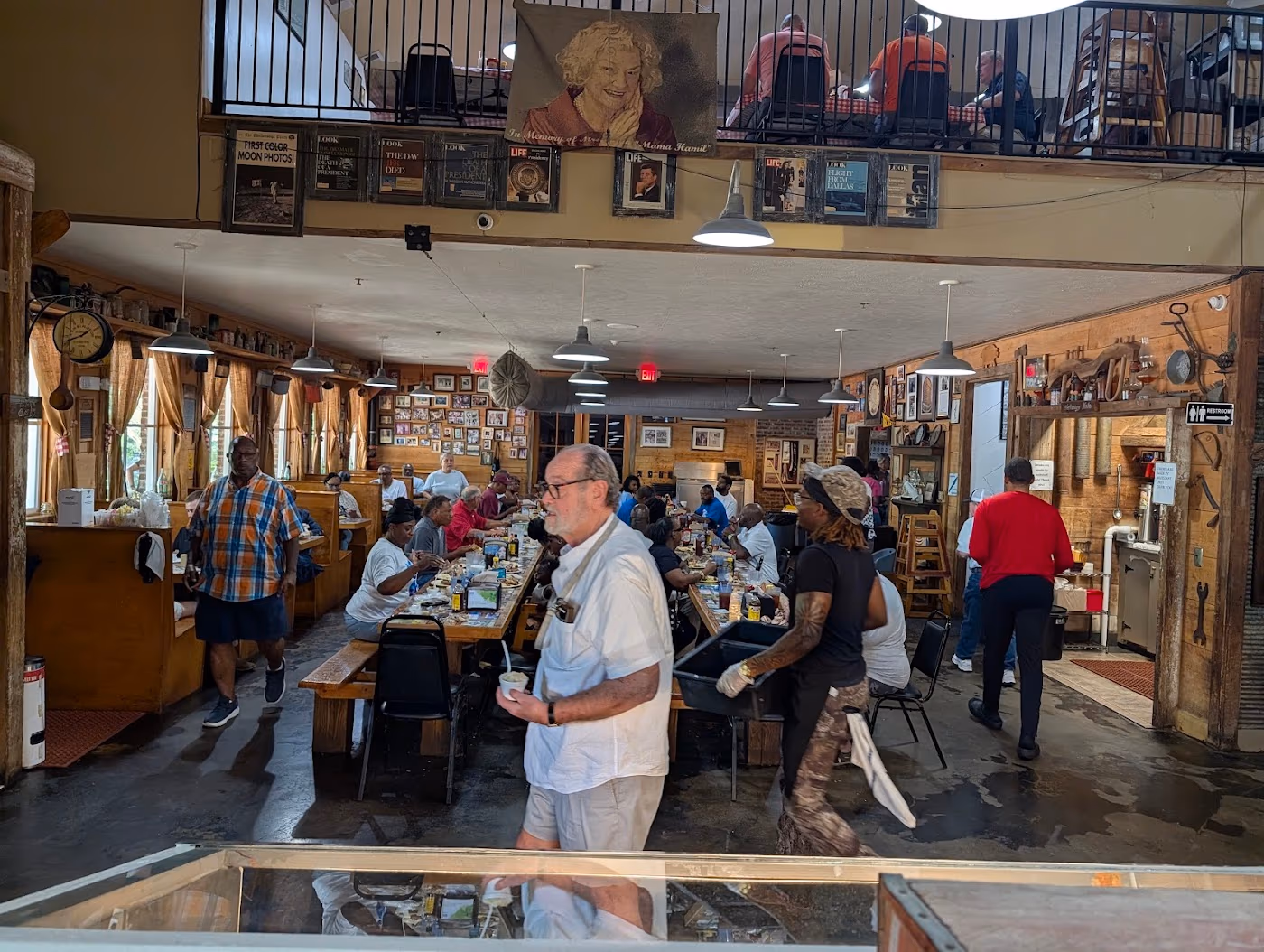 Mama Hamil's Southern Cookin' and Bar B Que Buffet photo 2