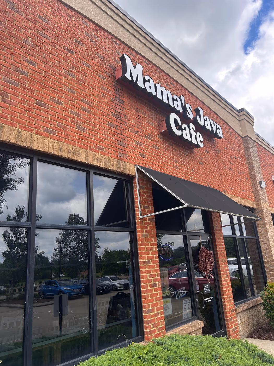 Mama's Java Cafe