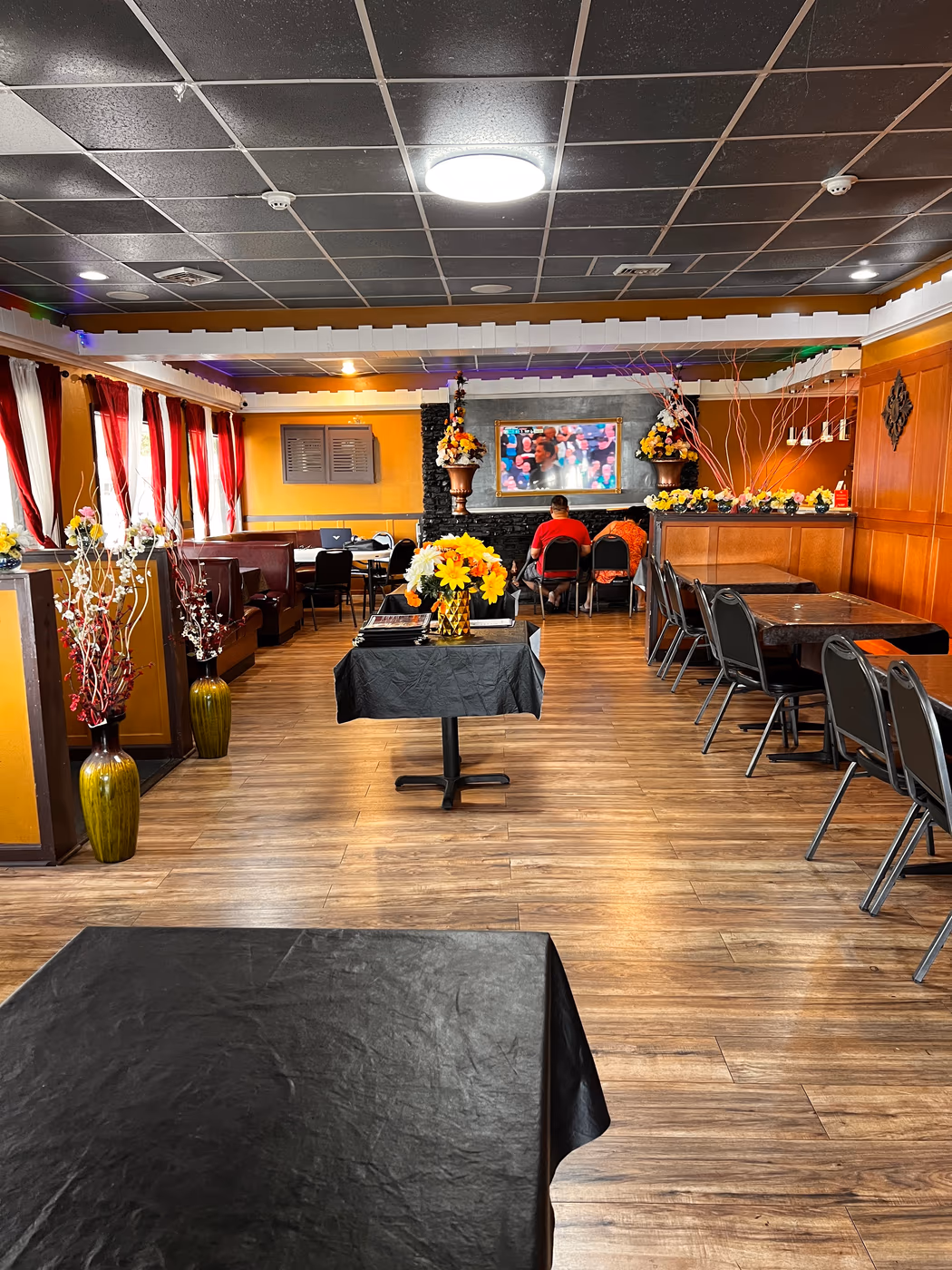 Mandalay Restaurant & Bar (Authentic Burmese & Thai Cuisine)