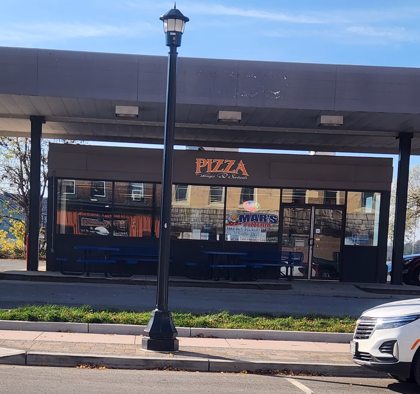 Mar's Pizza Parlor