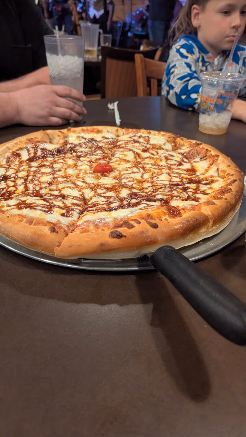 Mater’s Pizza & Pasta Emporium photo 3