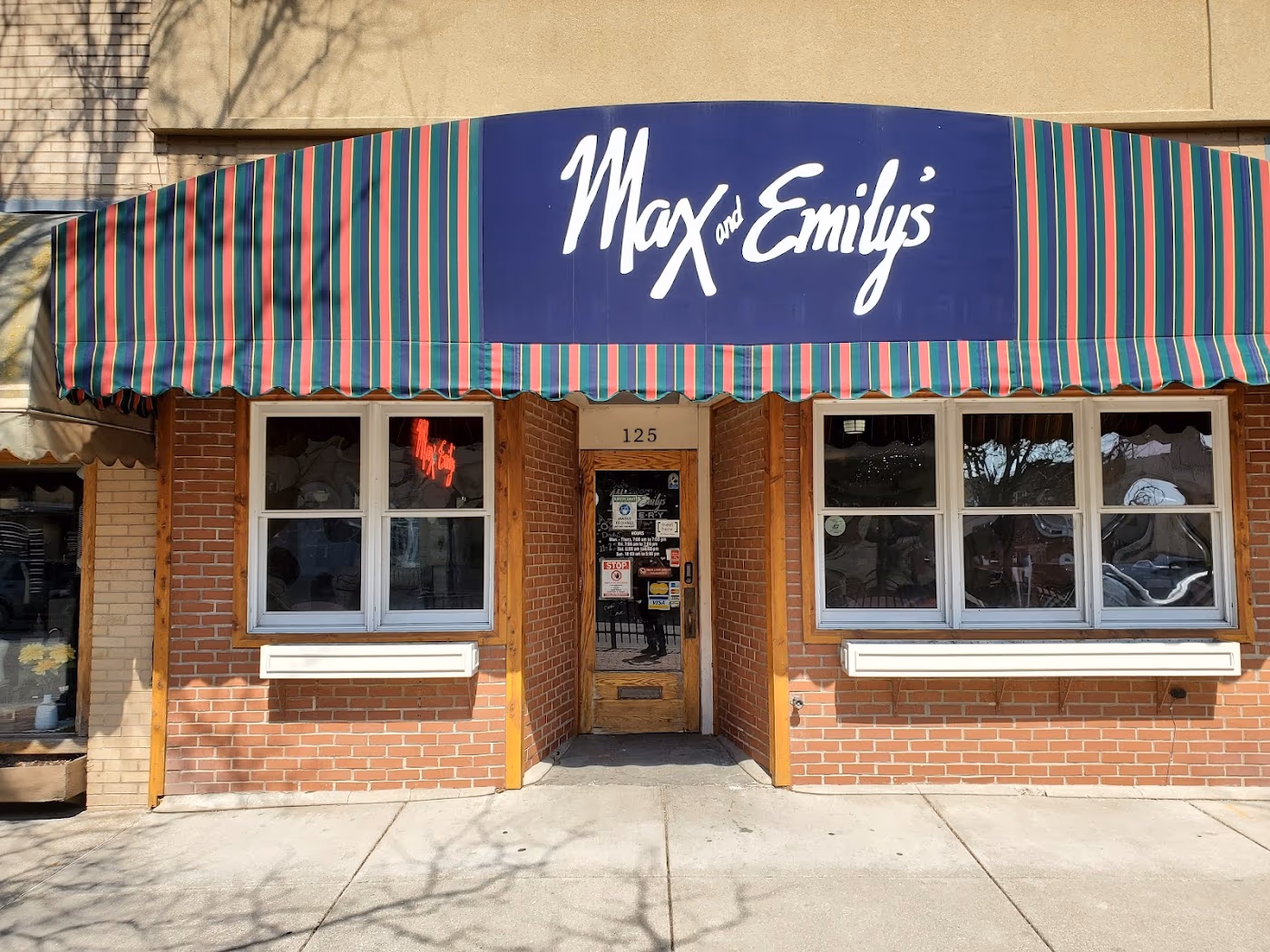 Max & Emily's Eatery photo 2