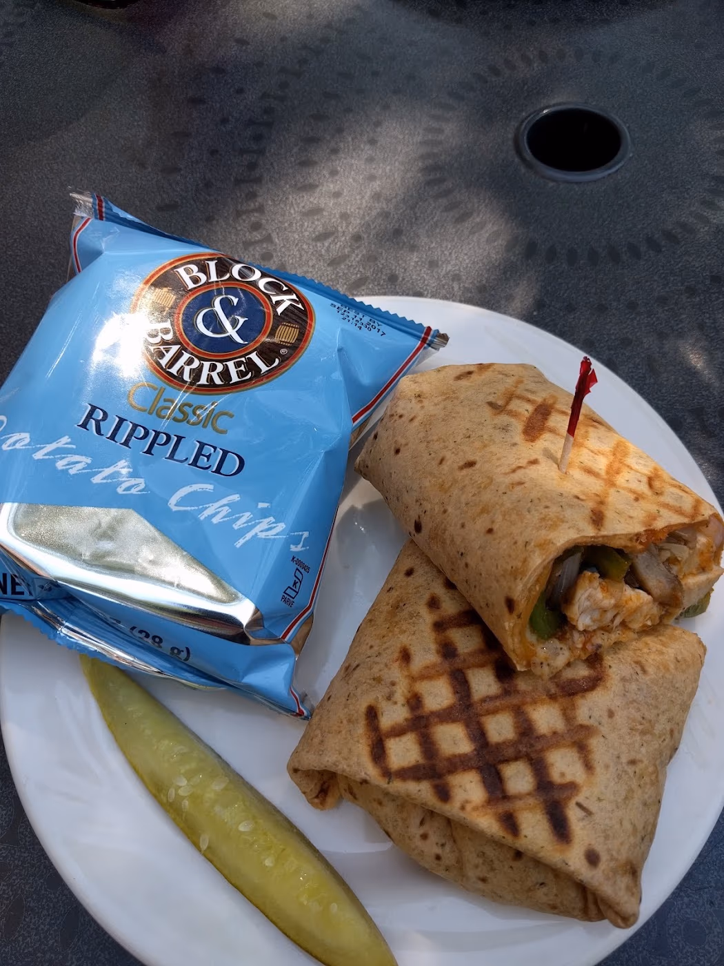 Max & Emily's Eatery photo 3