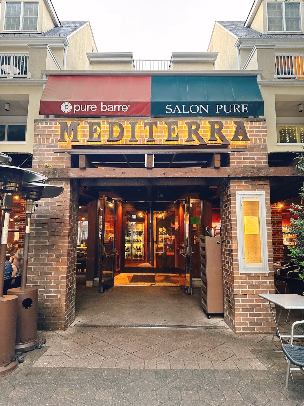 Mediterra Restaurant & Taverna