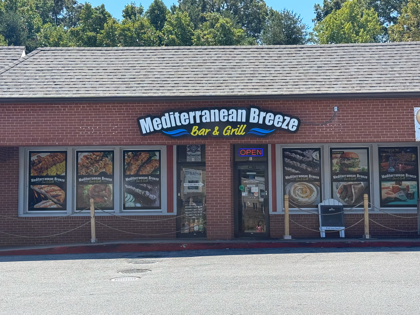 Mediterranean Breeze Bar And Grill photo 3