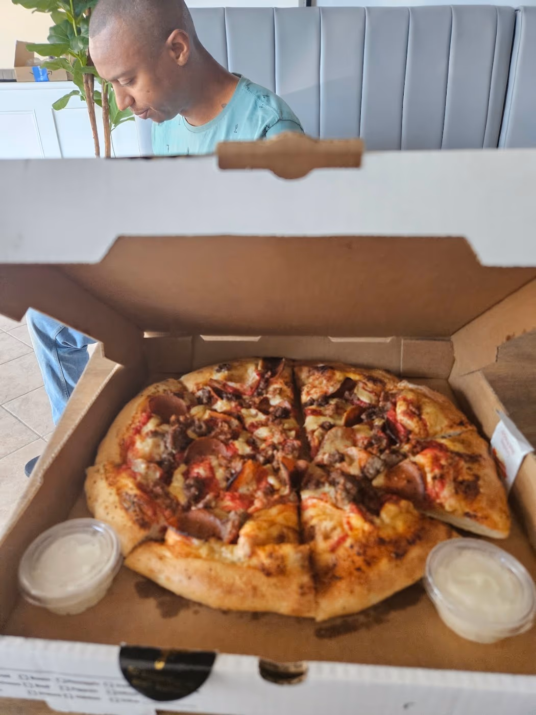 Meek's Vegan Pizza photo 4