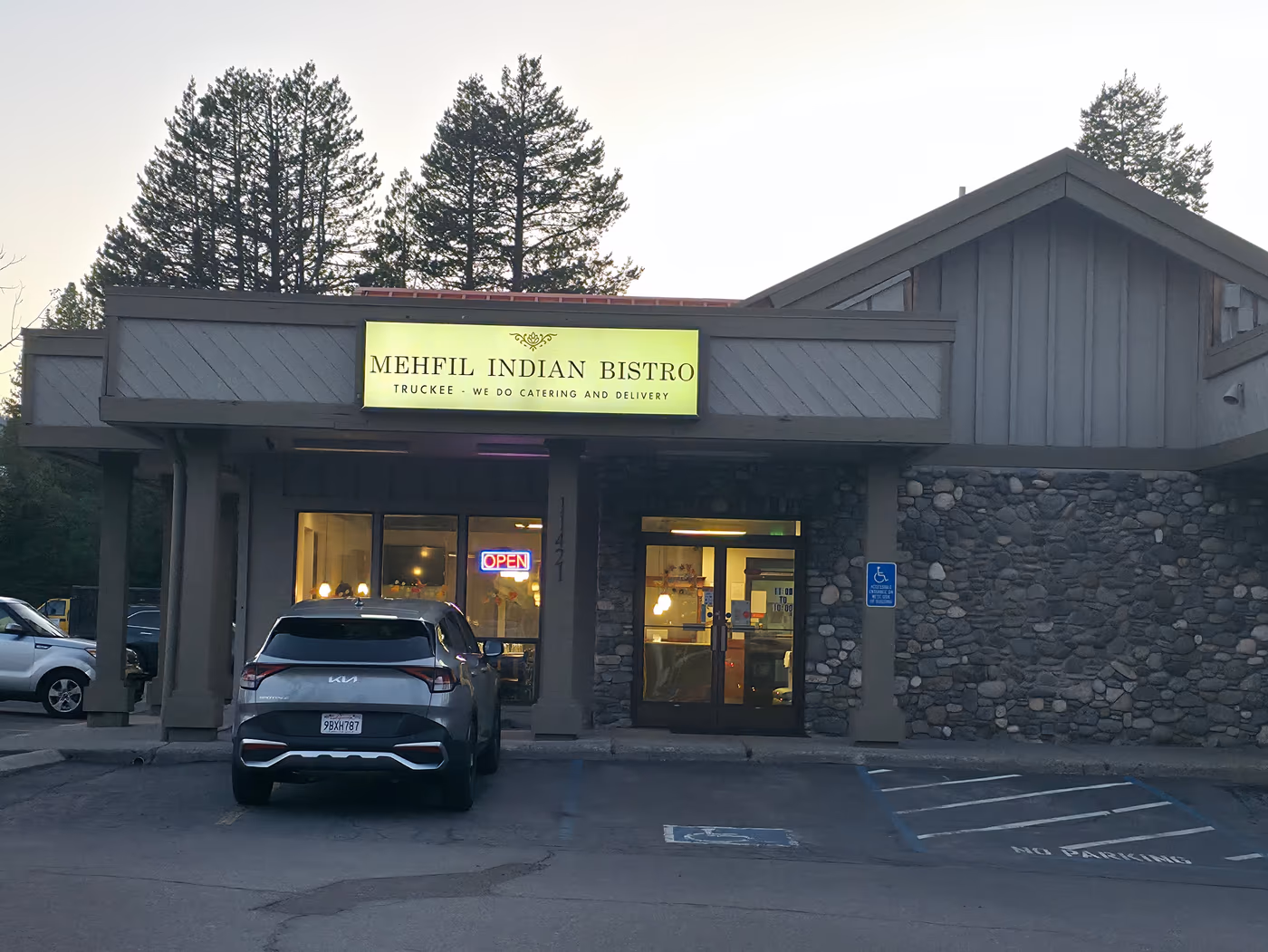 Mehfil Indian Bistro | Truckee