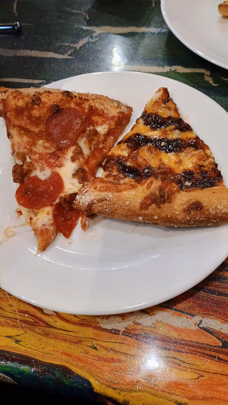 Mellow Mushroom Germantown photo 2
