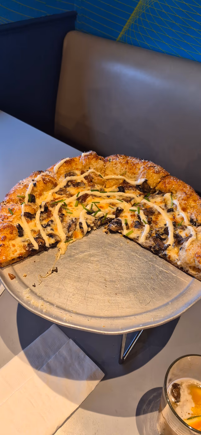 Mellow Mushroom Hickory photo 4