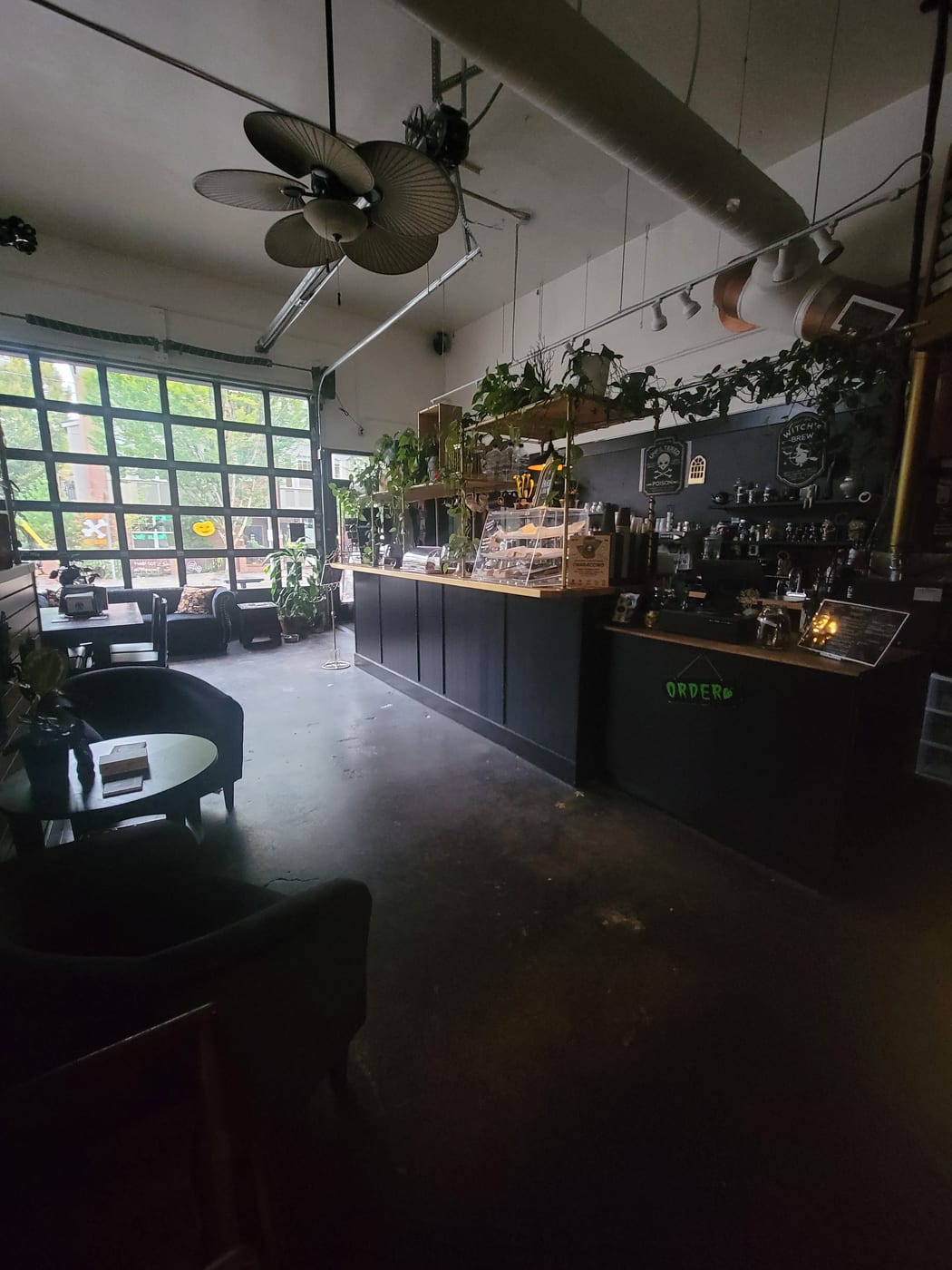 Memento Mori Cafe