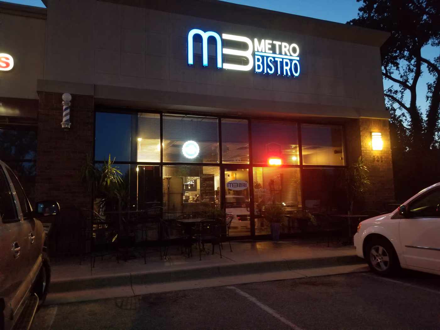 Metro Bistro photo 3