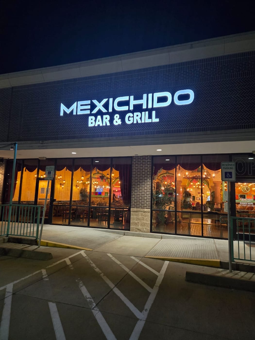 Mexichido Bar and Grill