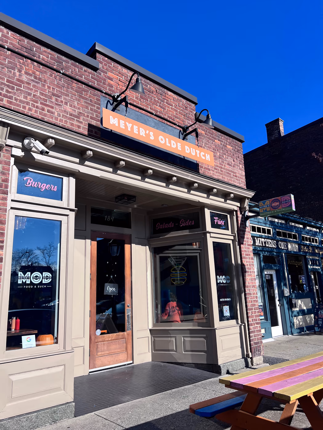 Meyer's Olde Dutch Beacon