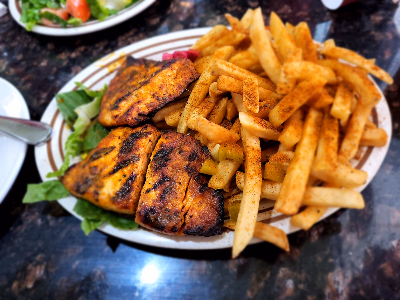 Mezza Mediterranean Grille photo 4