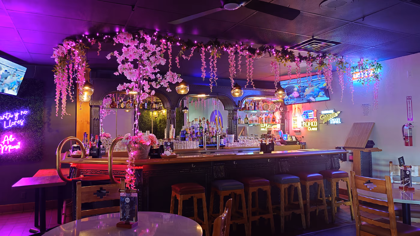 Micas Restobar