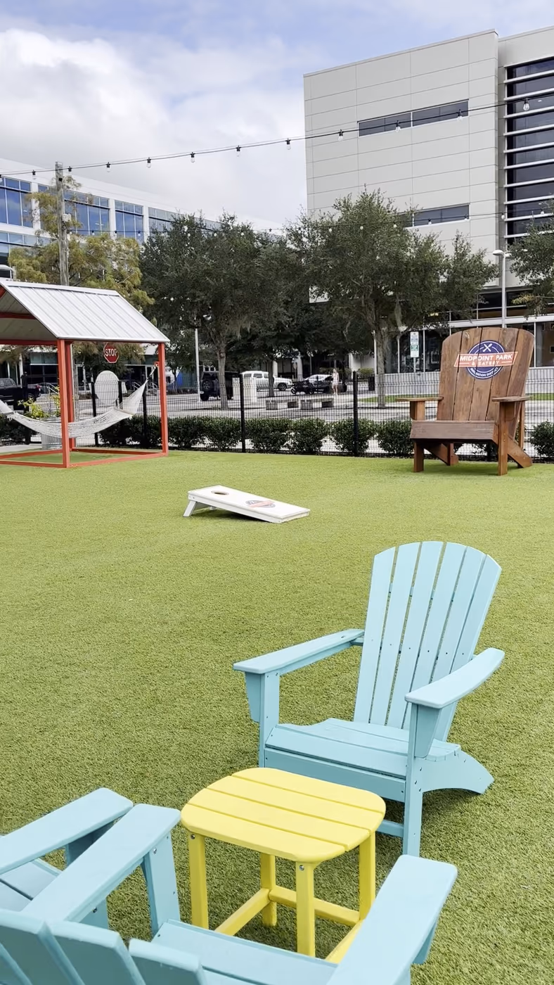 Midpoint Park and Eatery | Food Truck and Restaurant Park photo 2