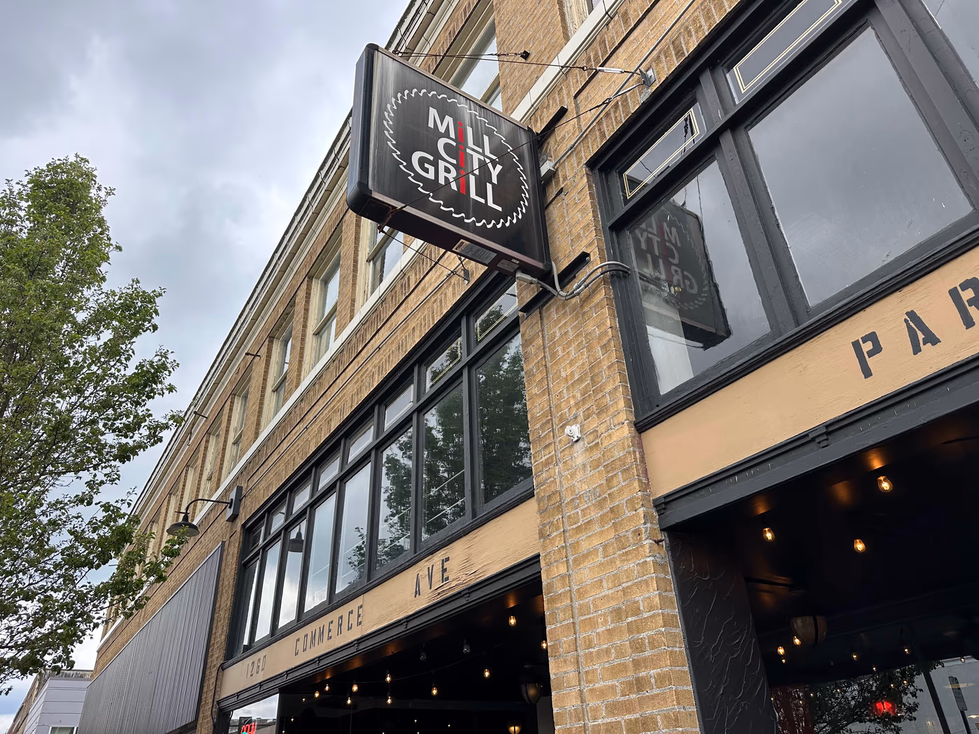 MiLL CiTY GRiLL