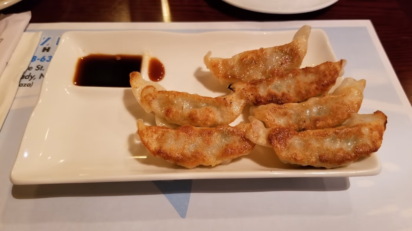 Mizu Sushi Japanese Restaurant photo 3