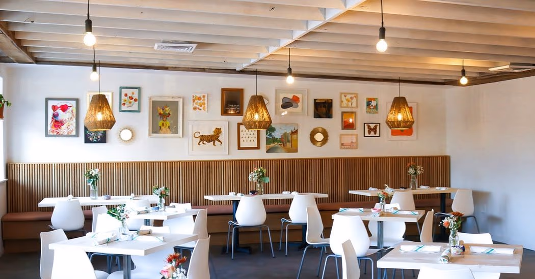 MJ'S café photo 3