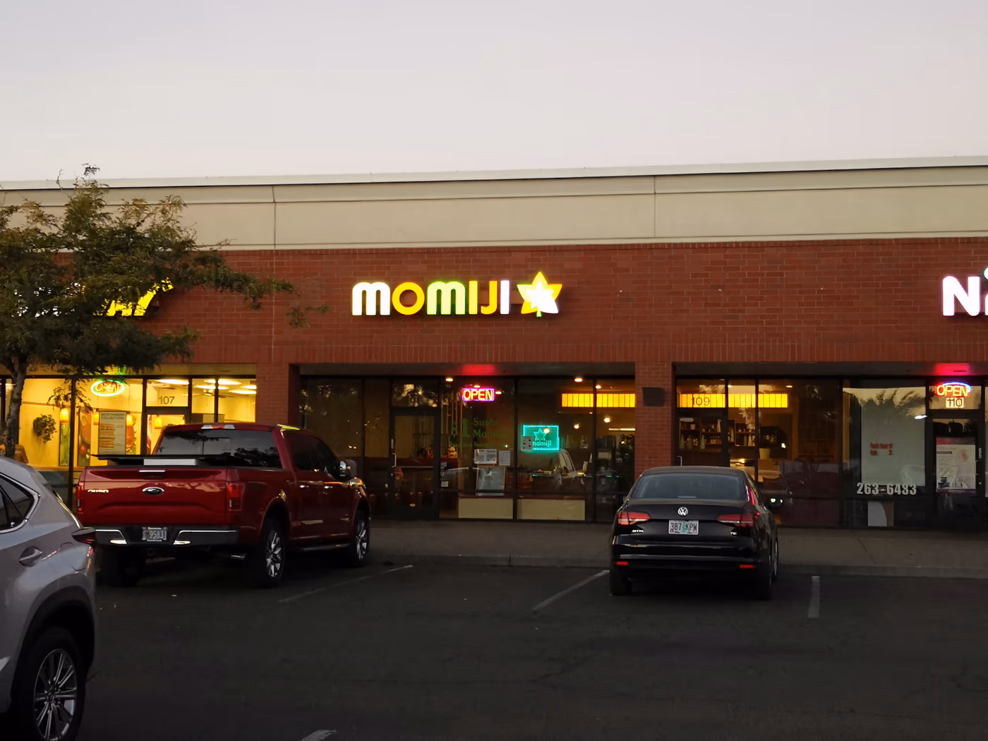 Momiji Japanese Restaurant photo 2