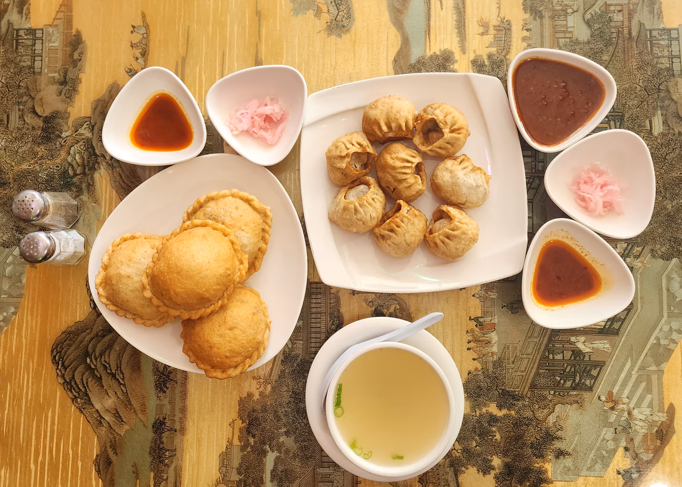 MoMo Tibetan Restaurant photo 3