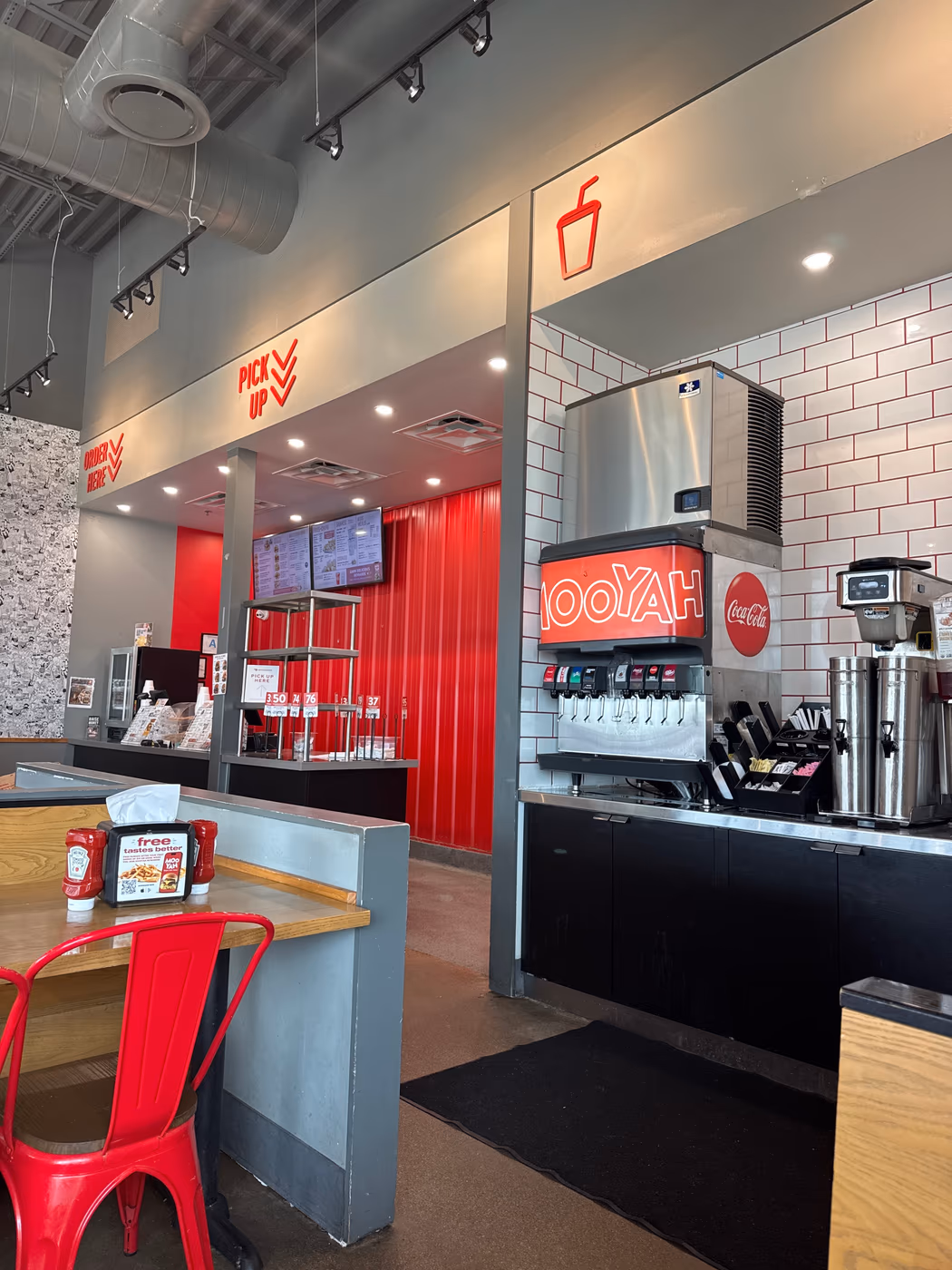 MOOYAH Burgers, Fries & Shakes photo 2