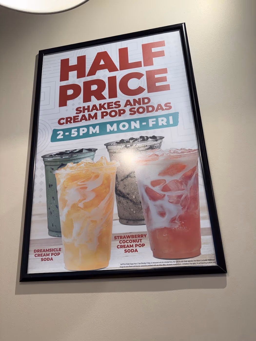 MOOYAH Burgers, Fries & Shakes photo 4