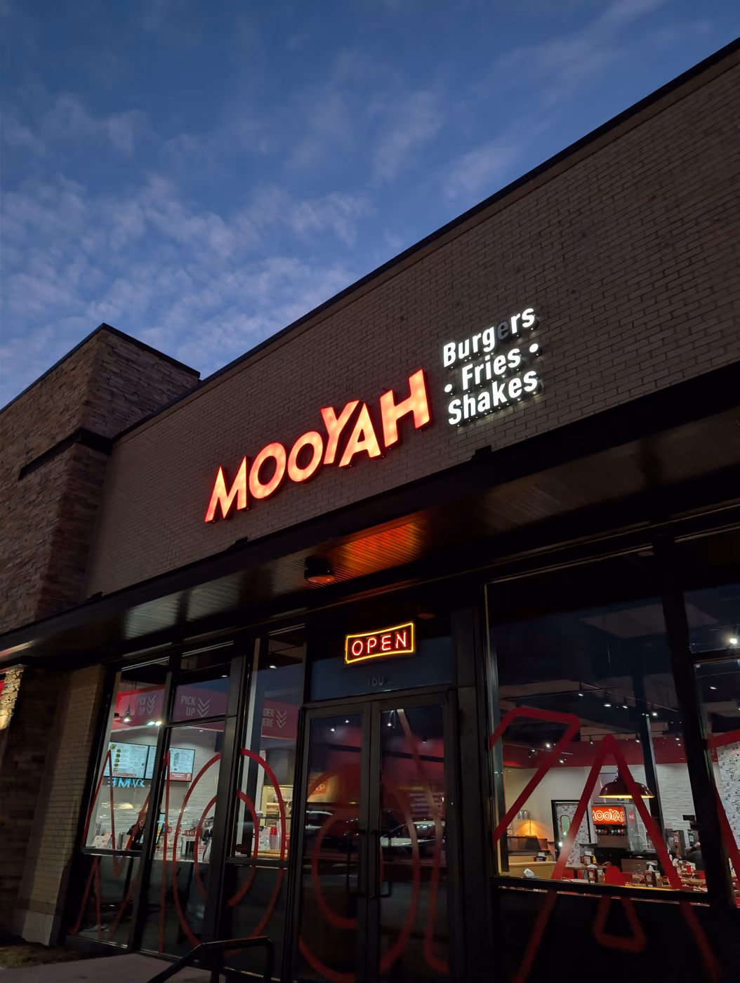 MOOYAH Burgers, Fries & Shakes photo 2