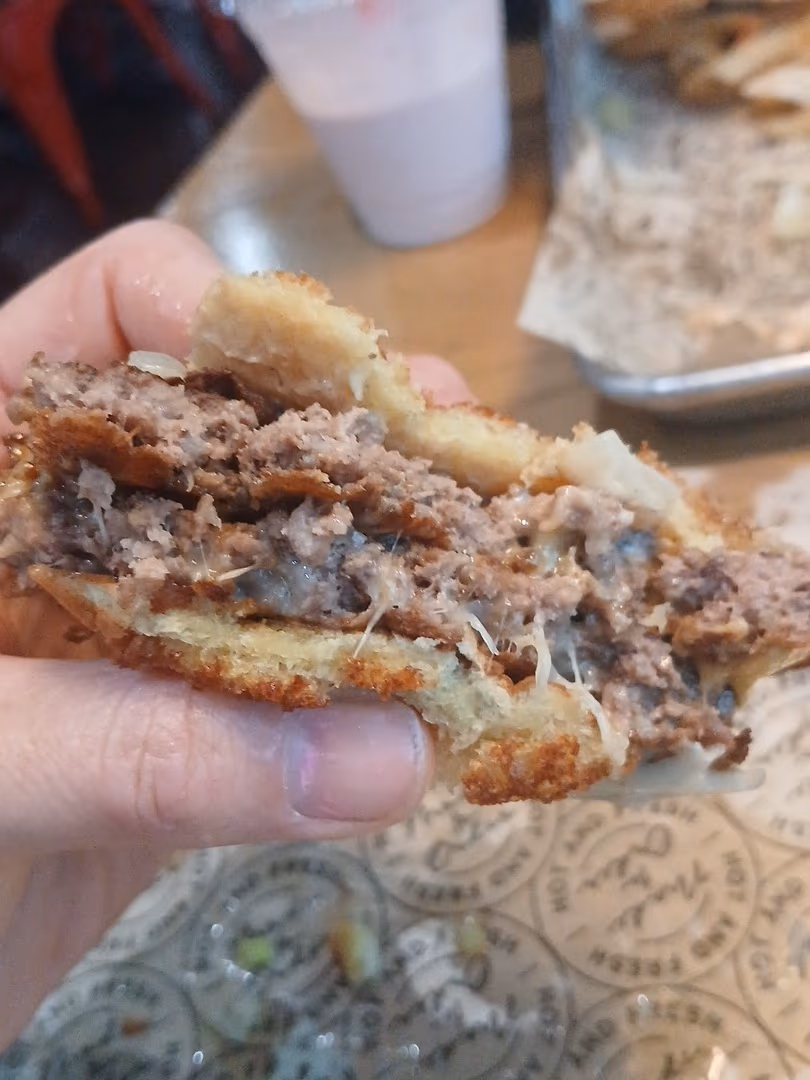 MOOYAH Burgers, Fries & Shakes photo 3