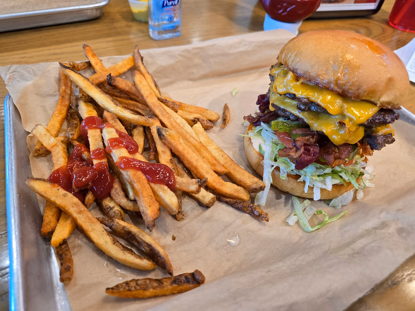 MOOYAH Burgers, Fries & Shakes