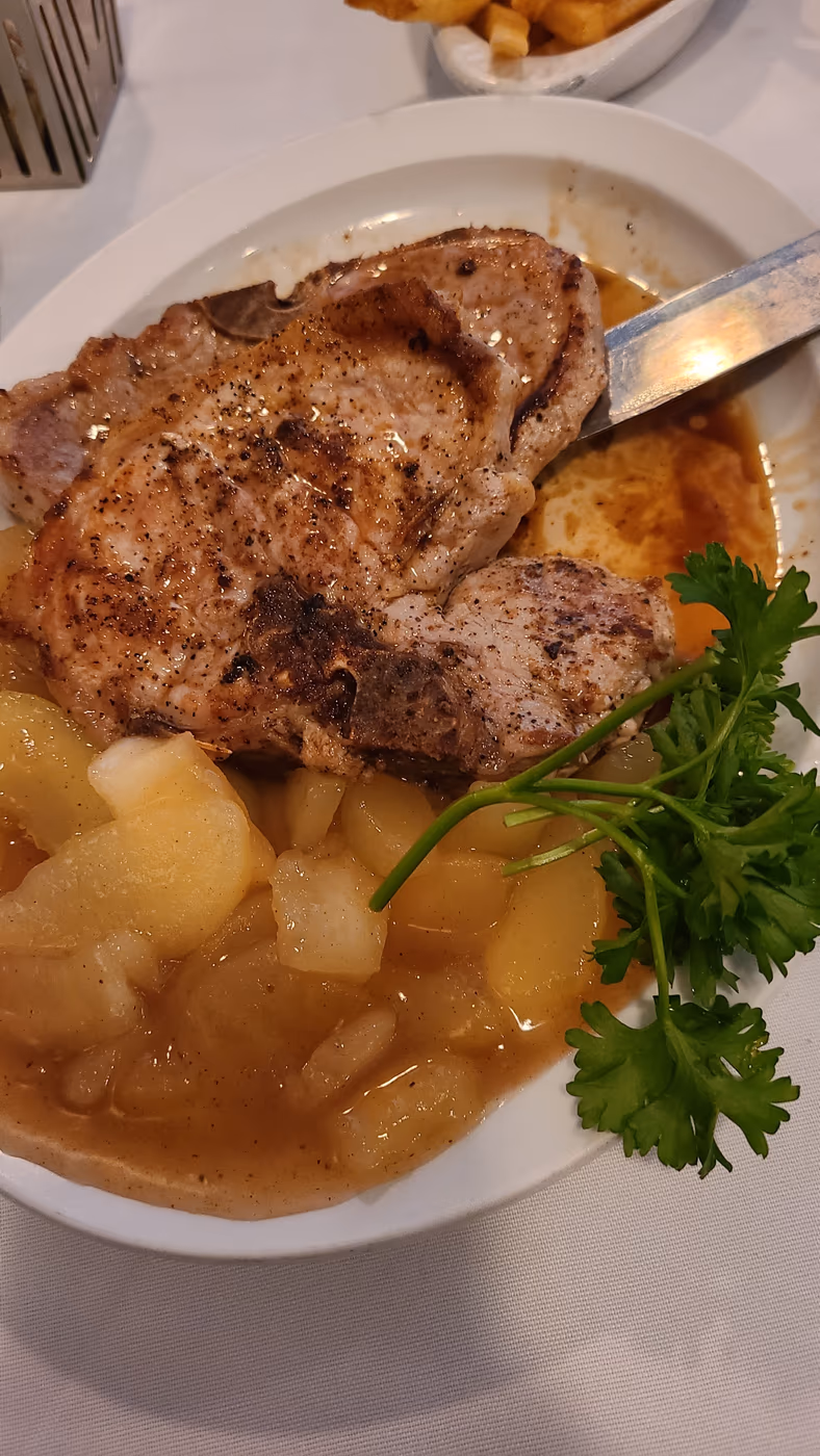 Moracco Supper Club photo 3