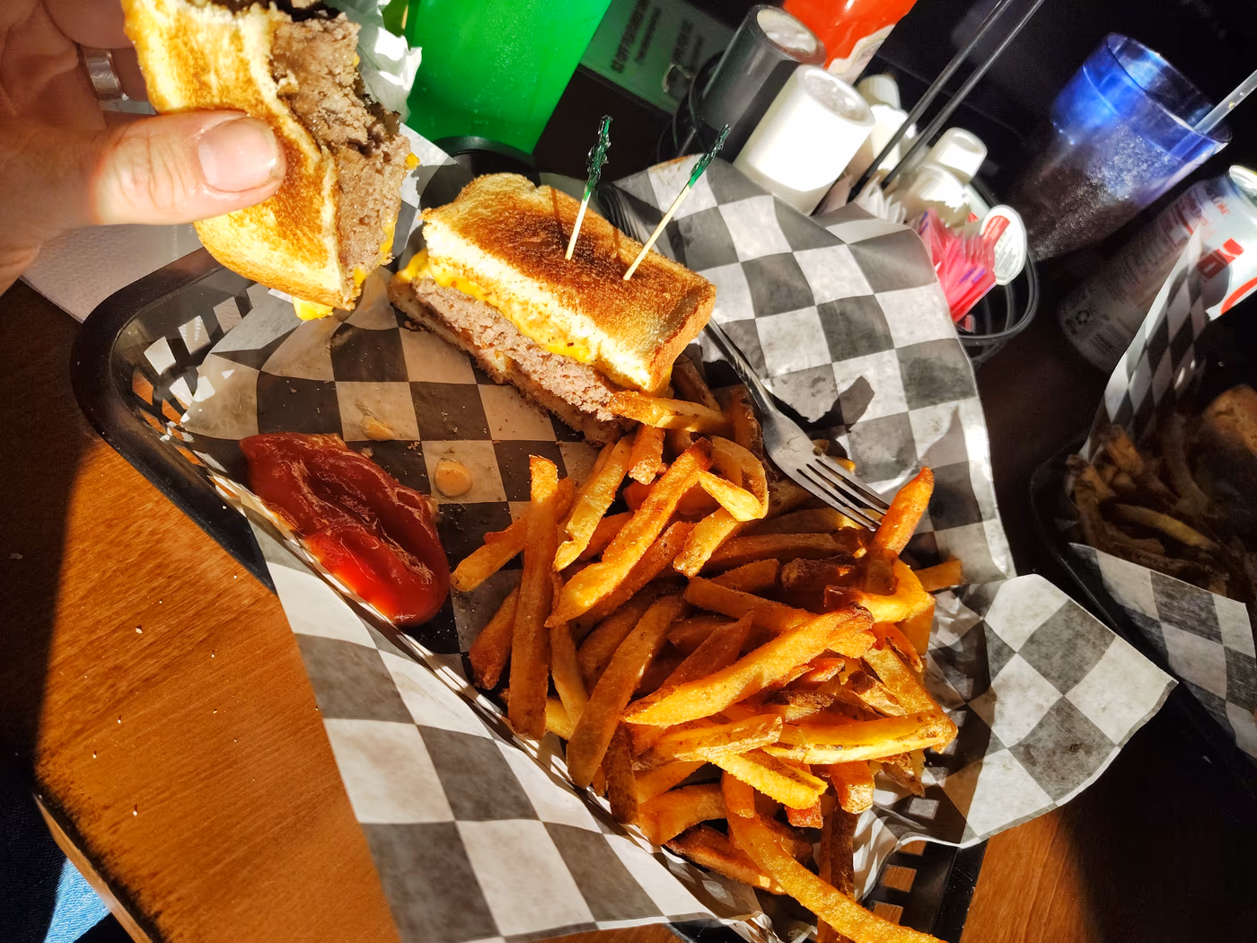 Mundy's Bar & Grill