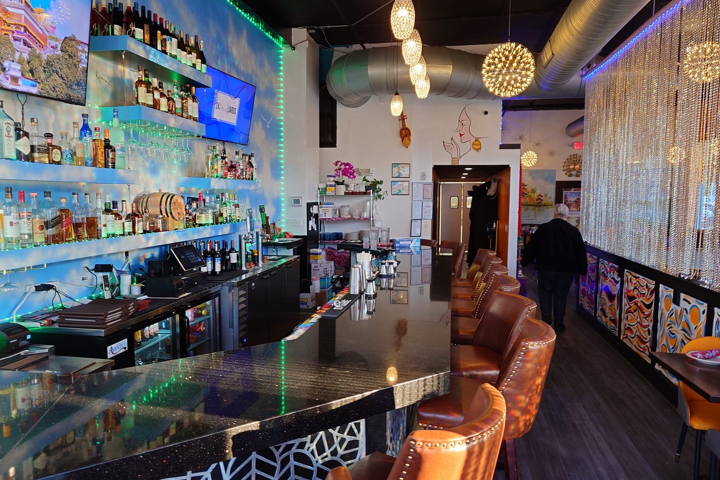 Nanglo Restaurant & Bar