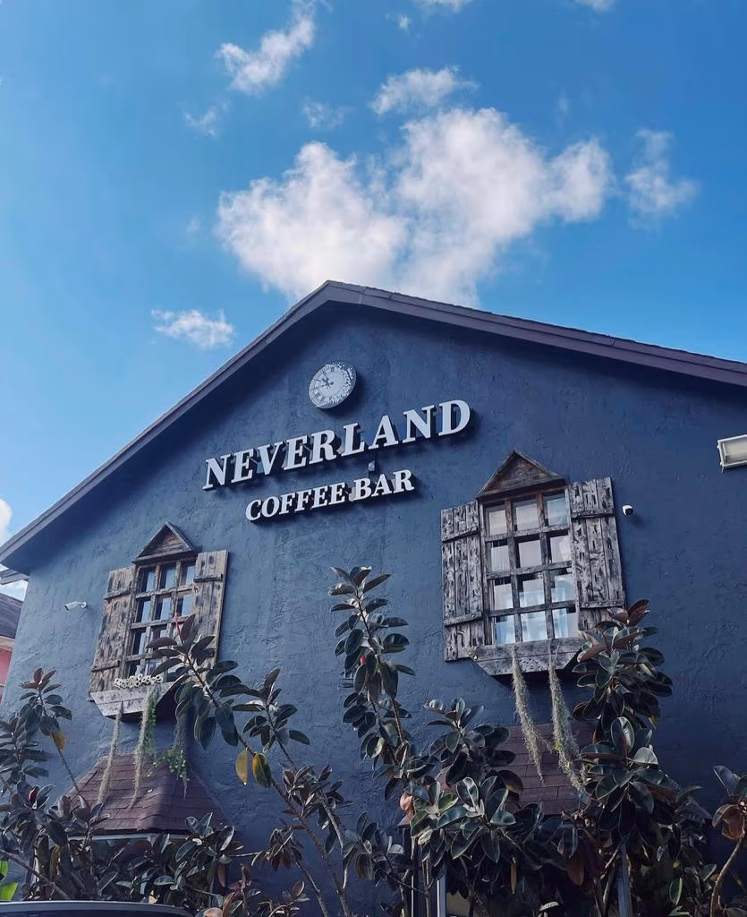 Neverland Coffee Bar