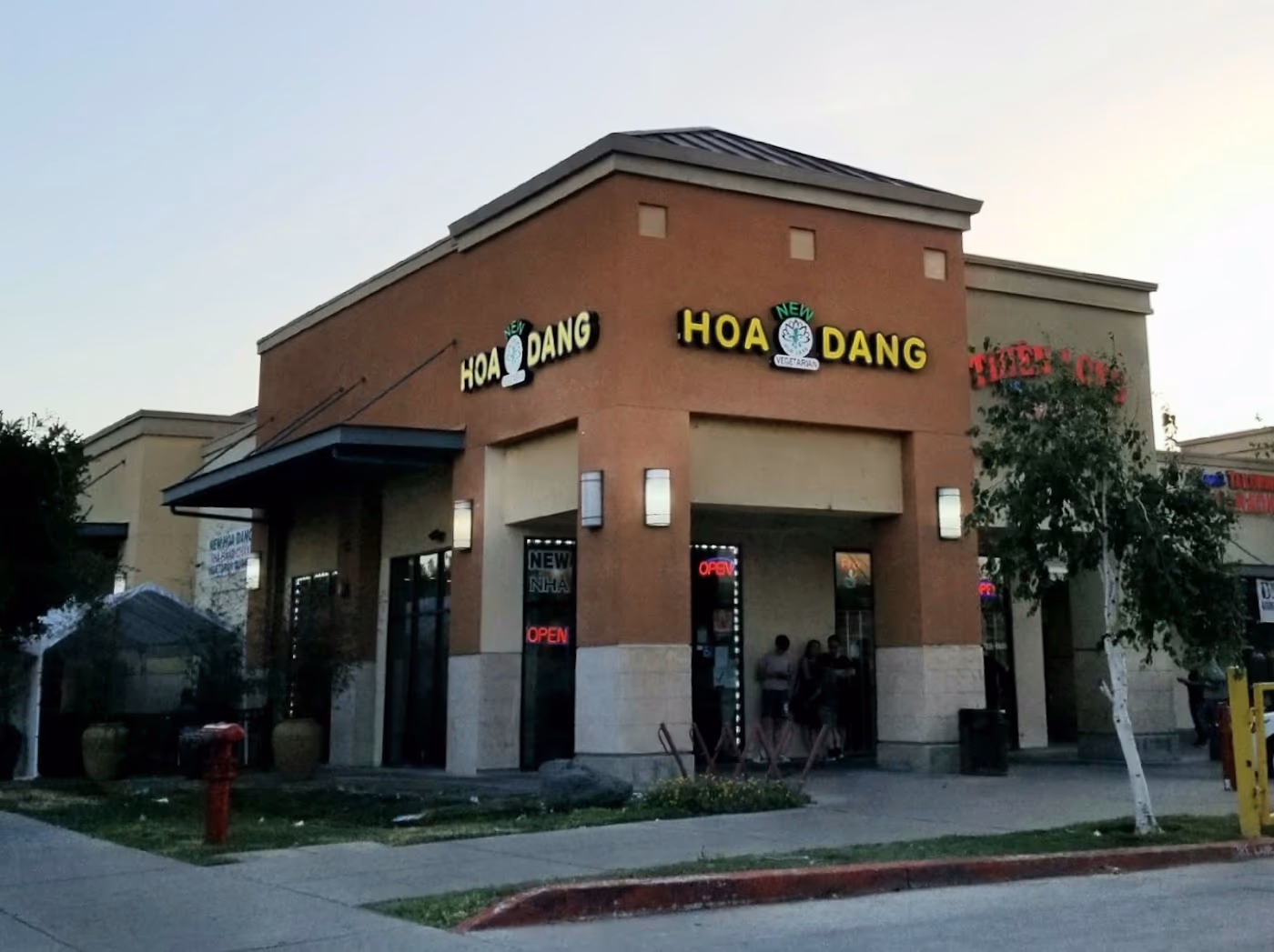 New Hoa Dang Vegetarian Restaurant photo 3