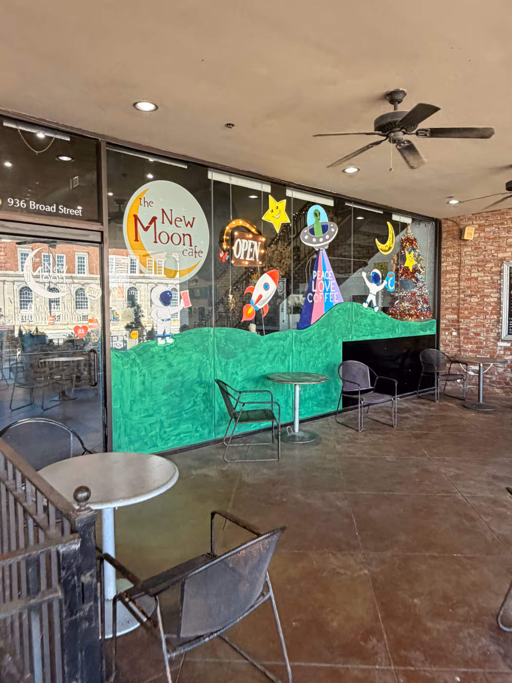 New Moon Cafe photo 4