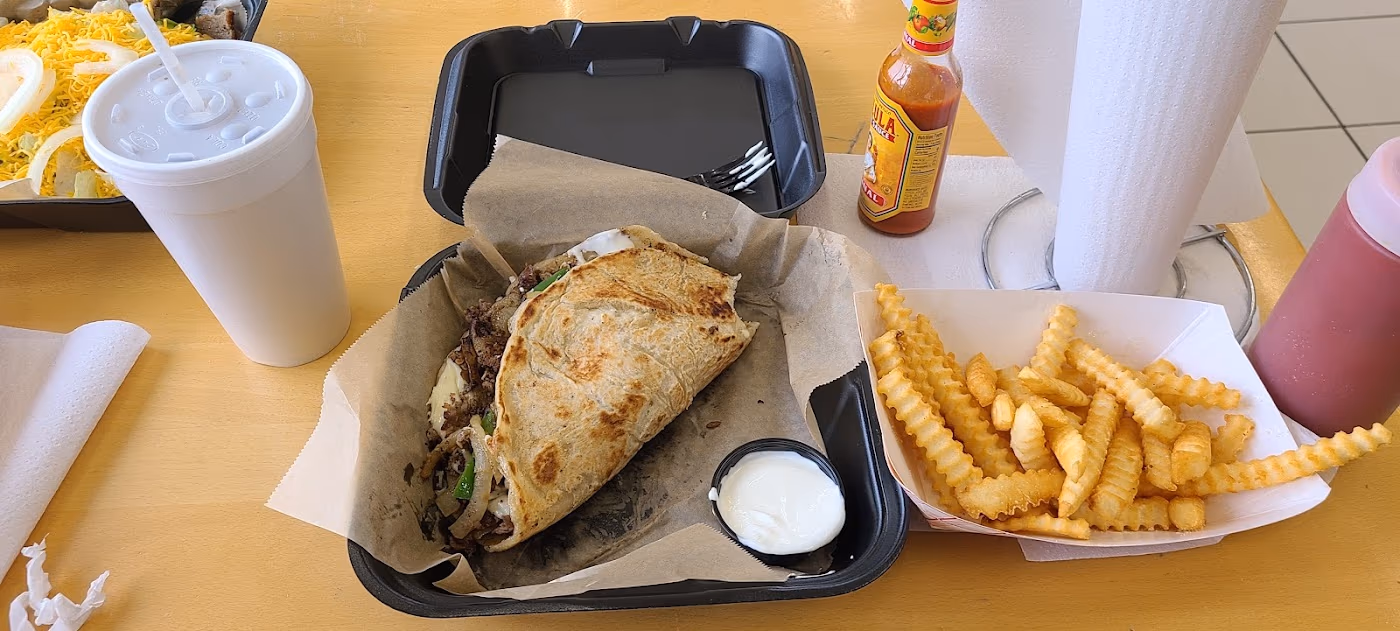 Nick's Gyros photo 3