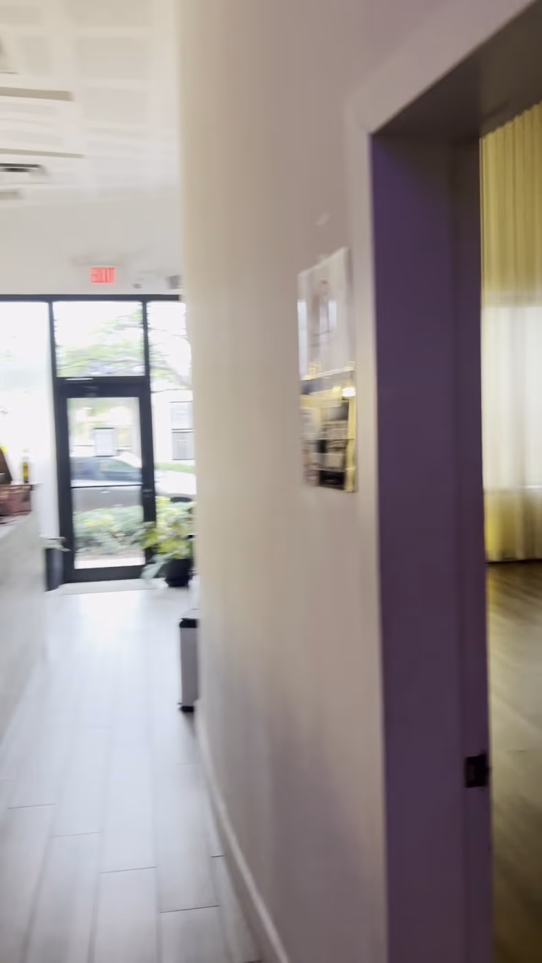 Nobe Yoga, Vegan Cafe, Massage & Skin Care photo 4