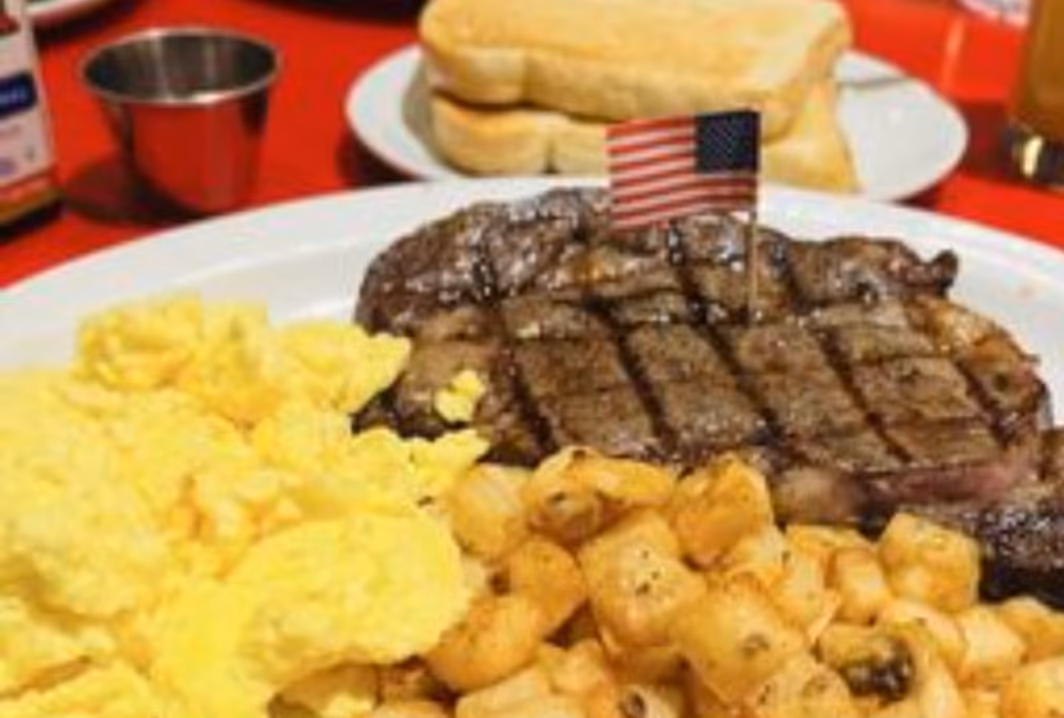 NORMS Restaurant photo 3