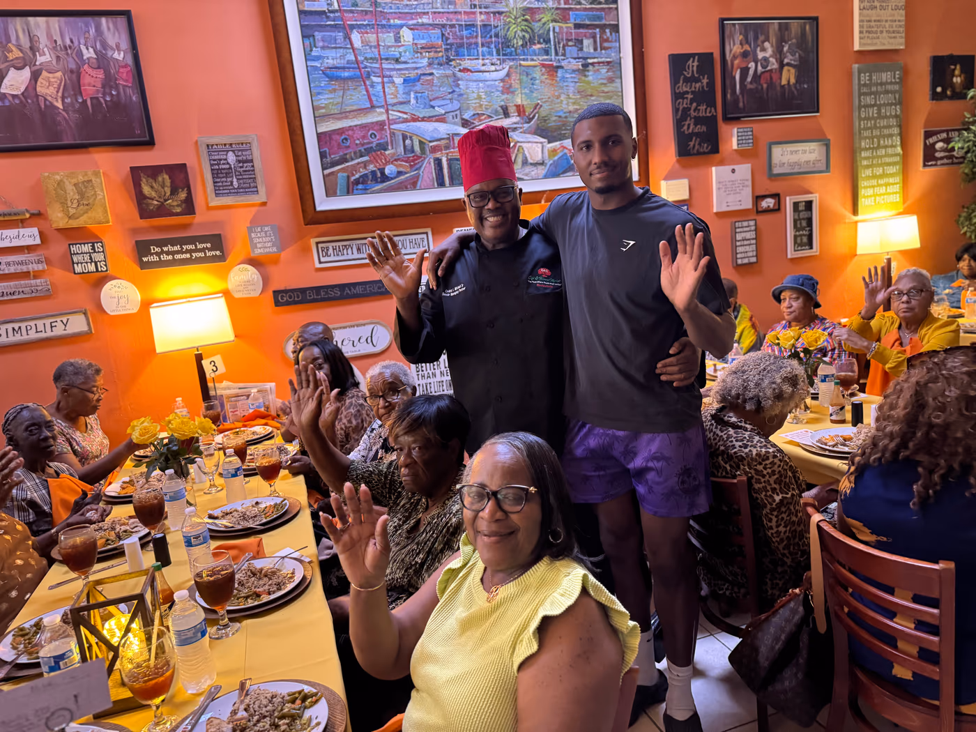 Oak Cafe & Farmers Market