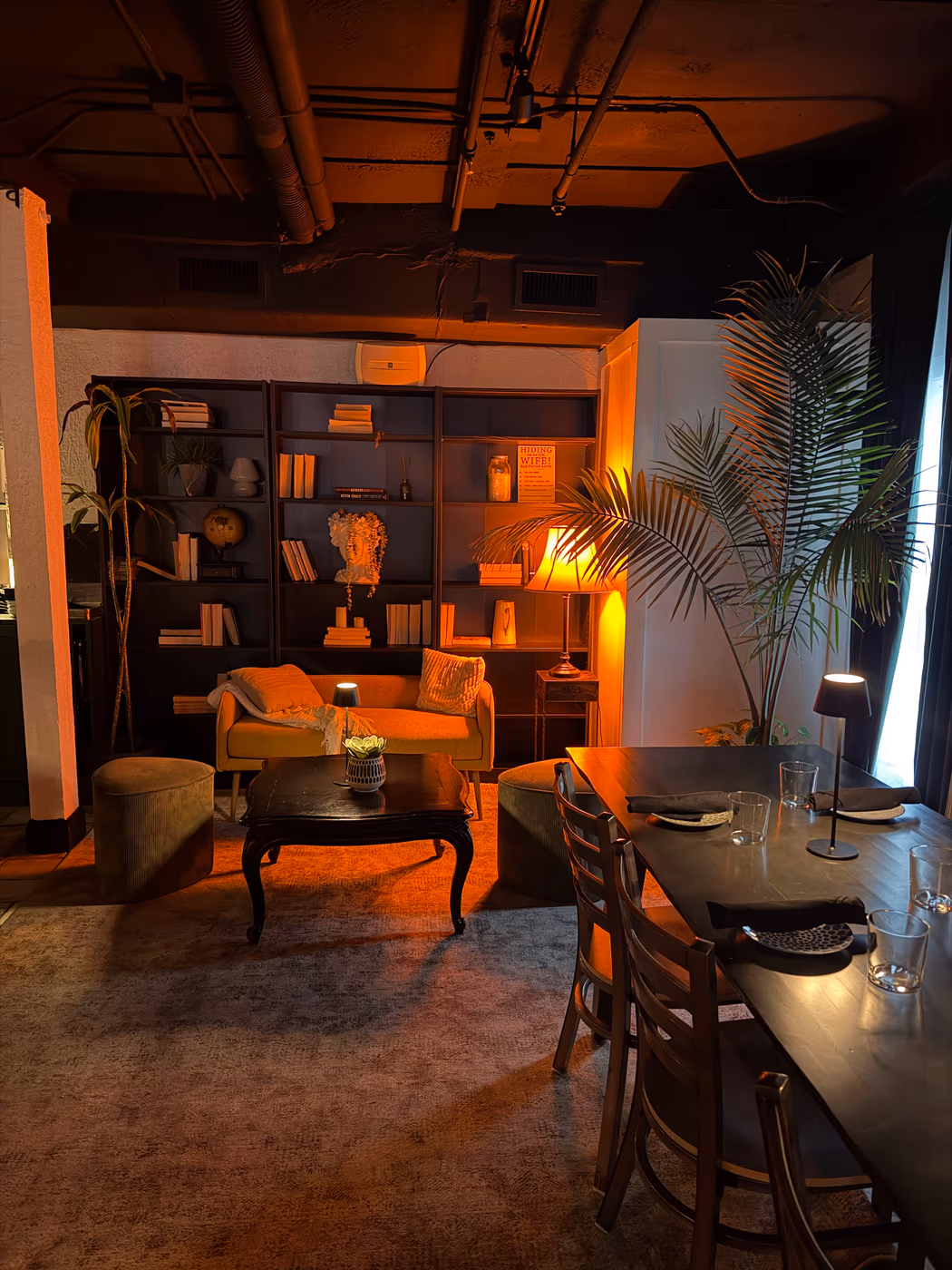 Off The Clock Listening Bar & Restaurant photo 3