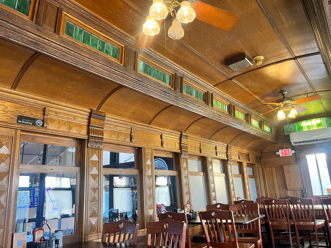 Off the Rail Cafe