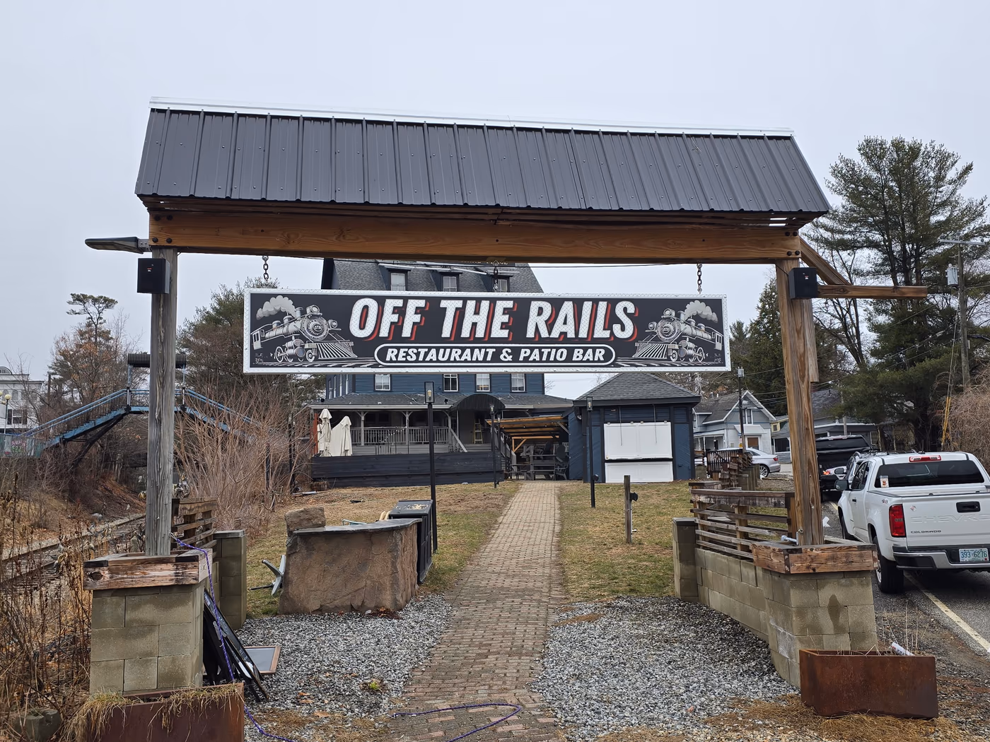 Off The Rails at Winnipesaukee Marketplace