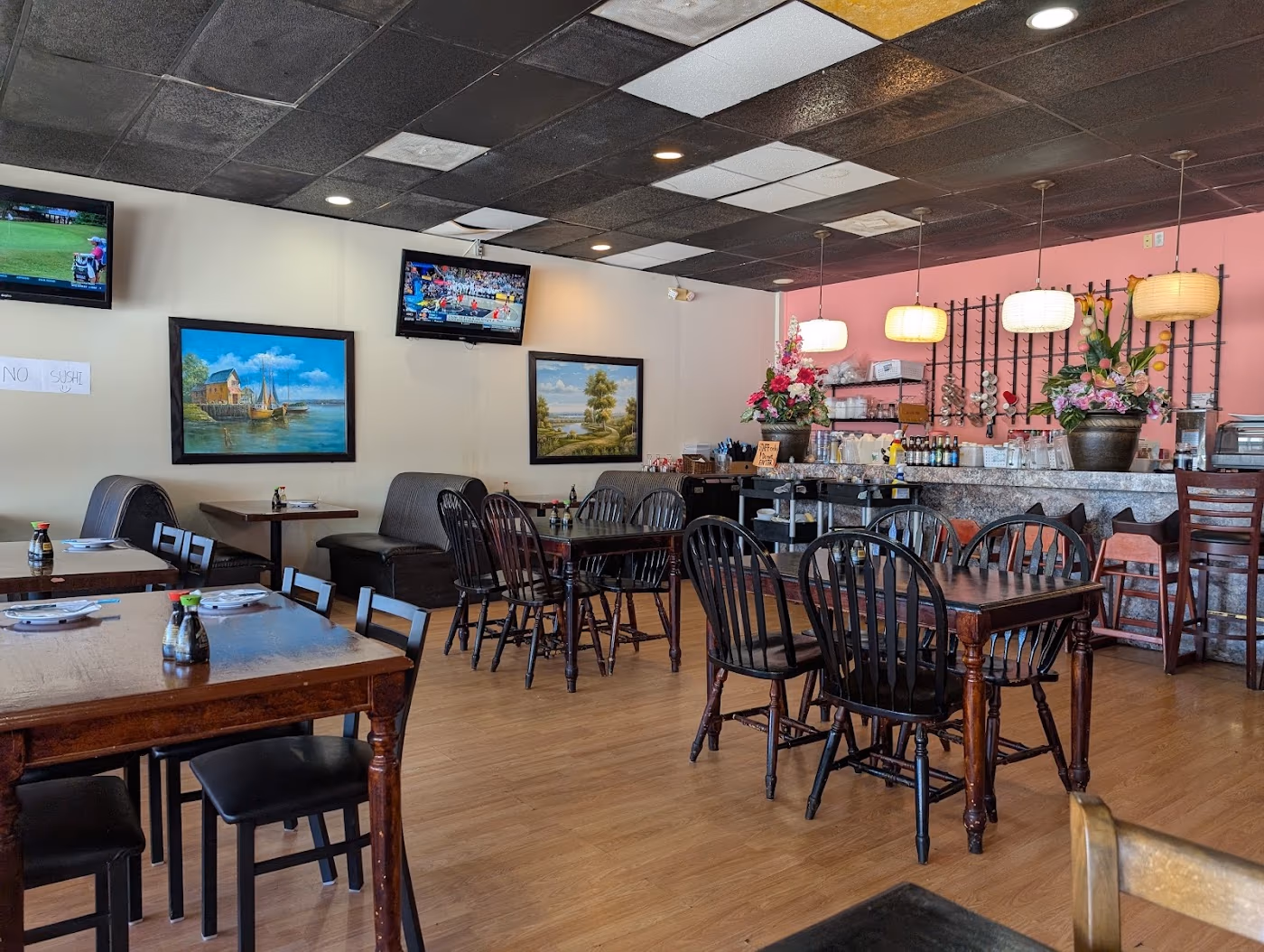 Oishi Thai Restaurant and Sushi Bar