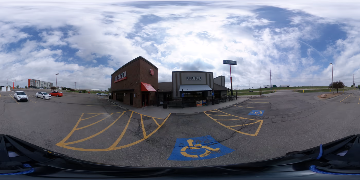 Old Chicago Pizza + Taproom