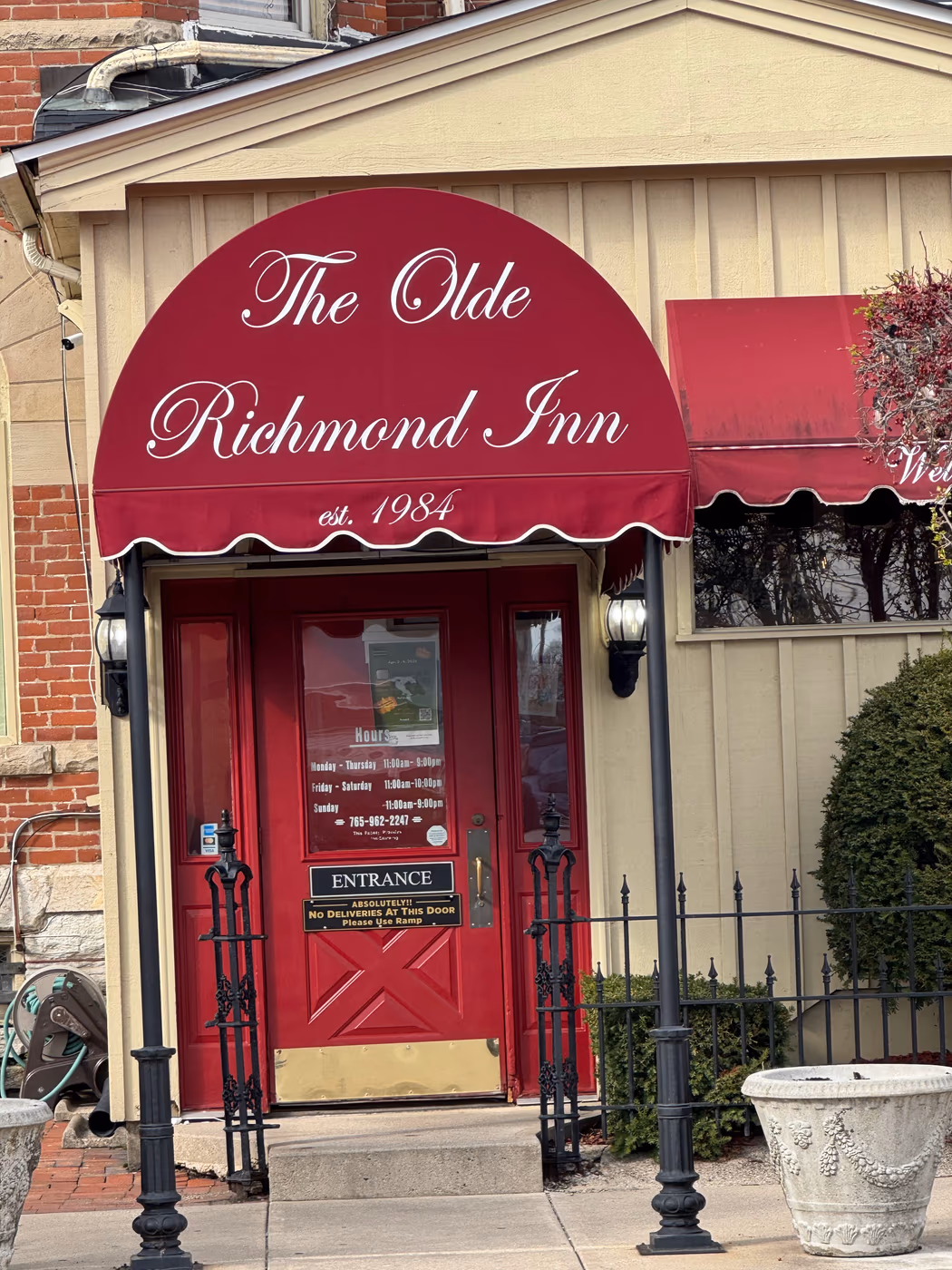 Old Richmond Inn photo 2