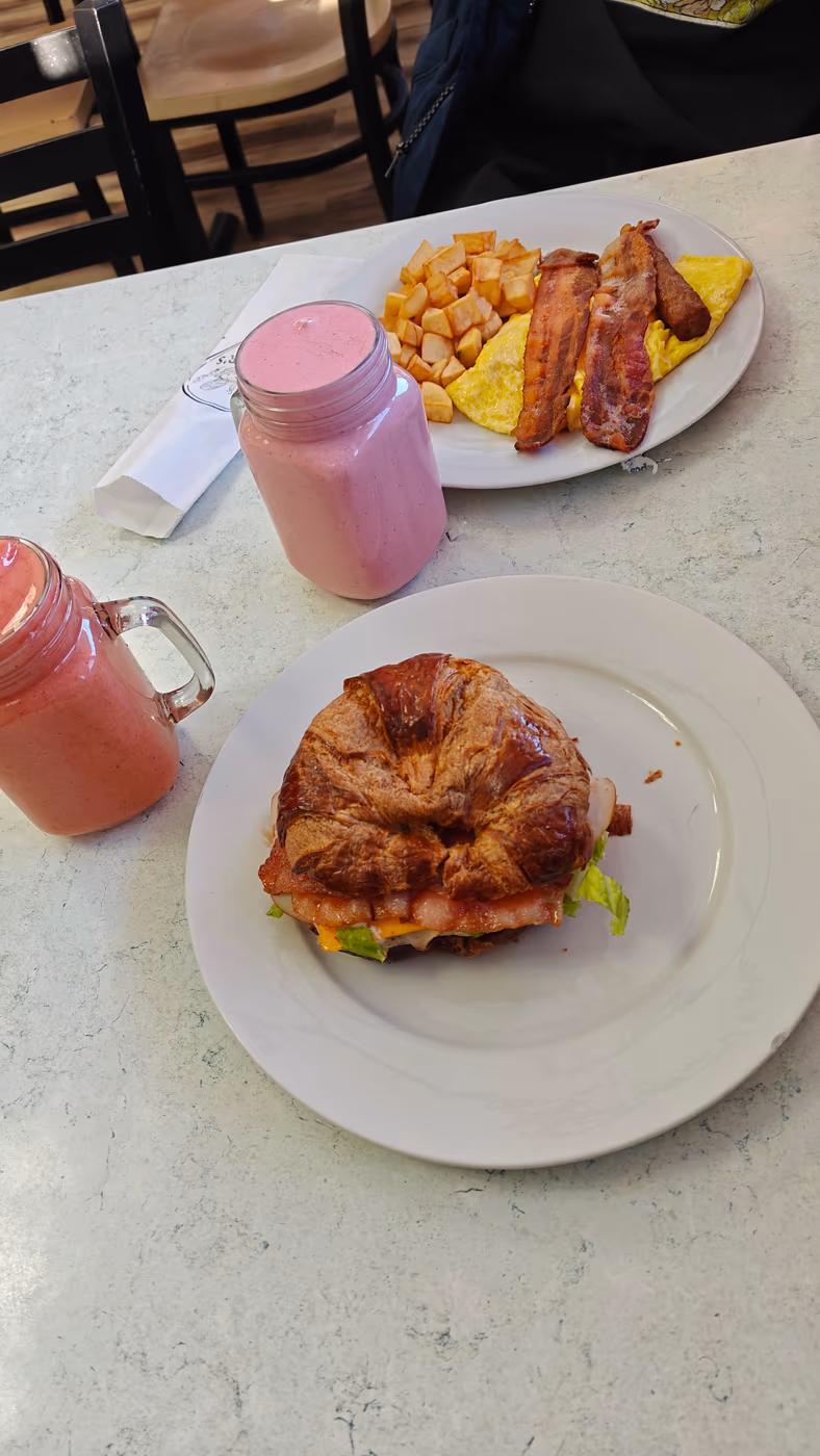 Oliver’s Café photo 2